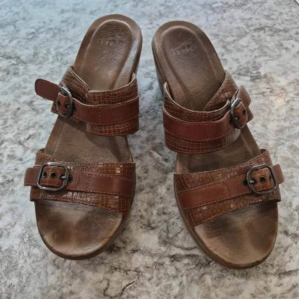 Dansko Women's Sophie Two Strap Block Heel Sandal Leather Brown EU 40 Us Sz 9